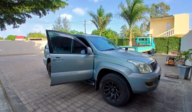 
								TOYOTA PRADO full									