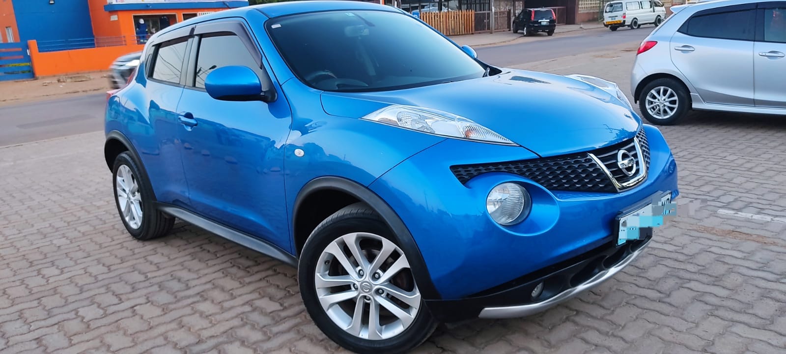 NISSAN JUKE