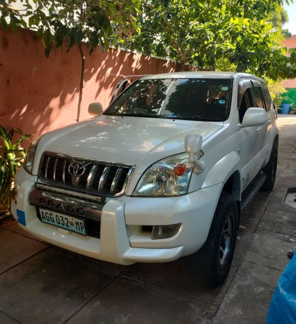 TOYOTA PRADO