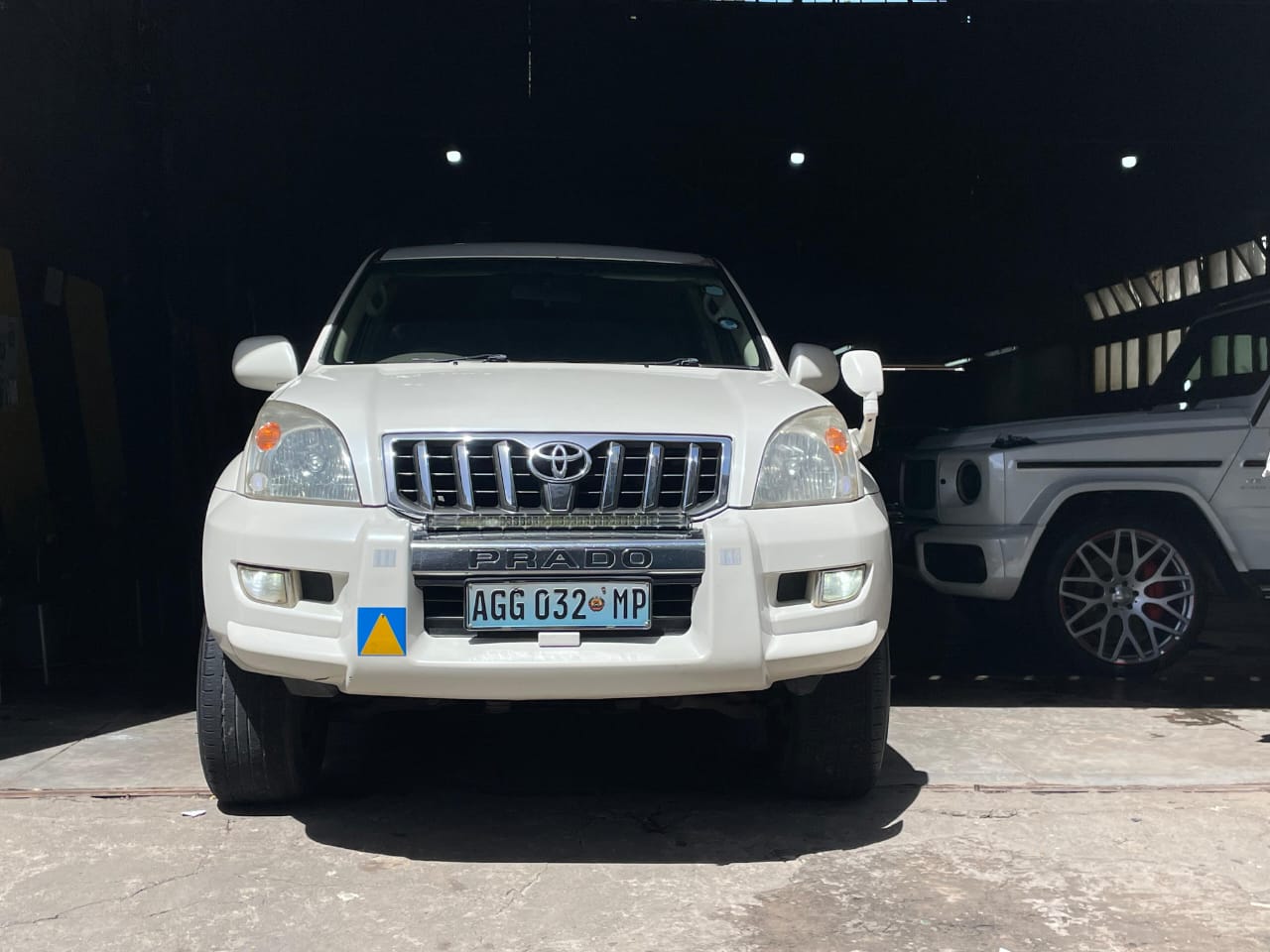 TOYOTA PRADO