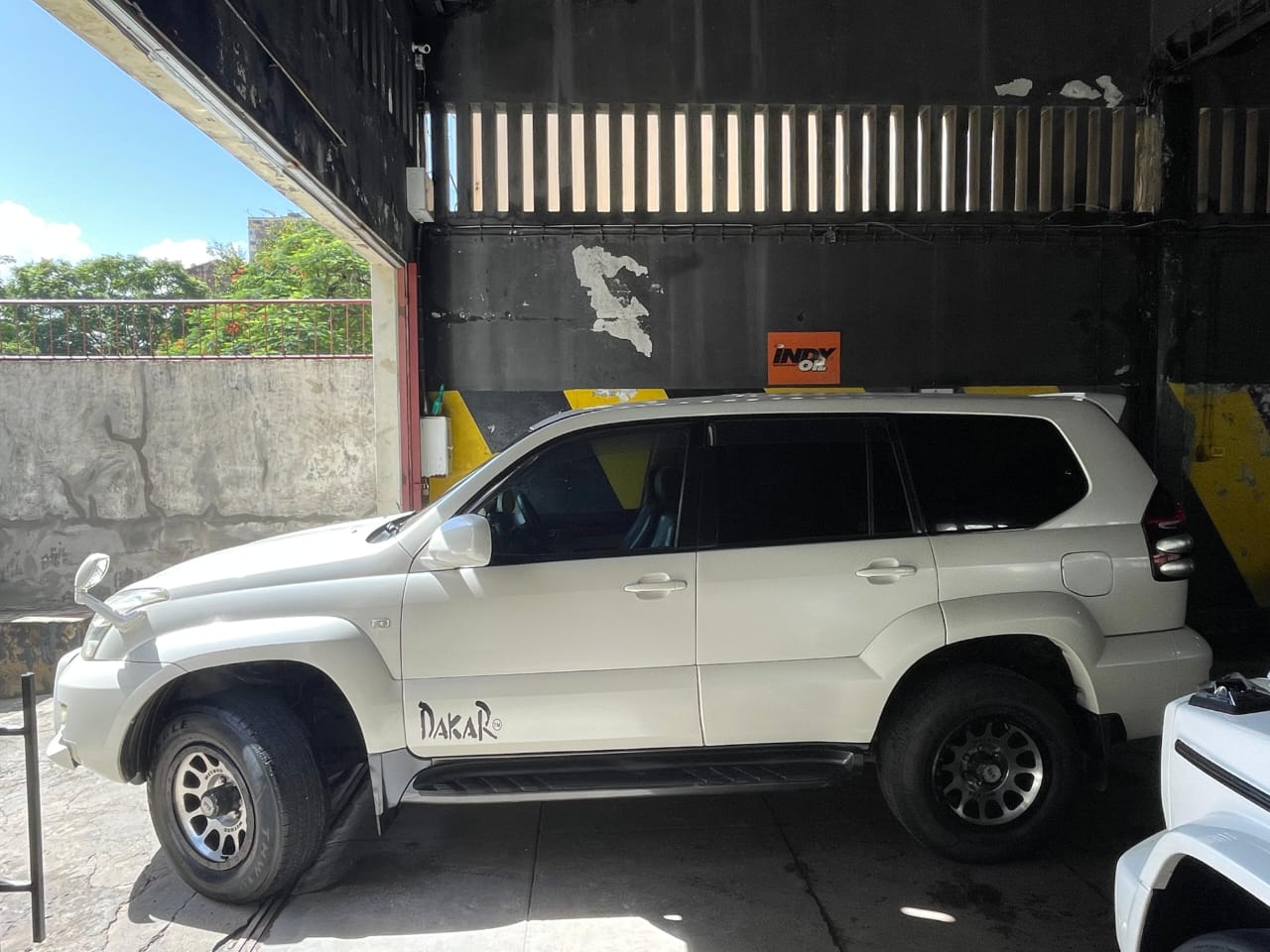 TOYOTA PRADO