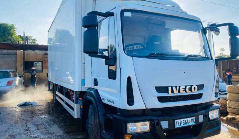 
								CAMIÃO FRIGORÍFICO  MARCA IVECO full									