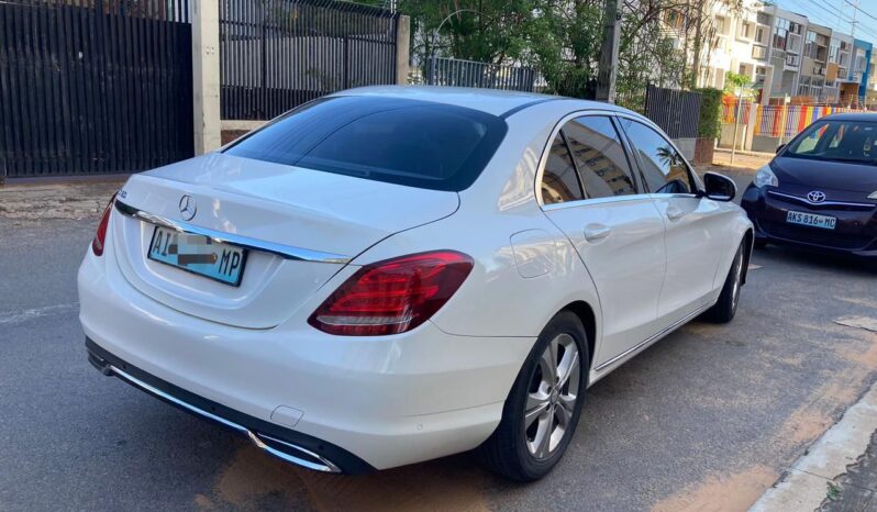 
								MERCEDES-BENZ C180 full									