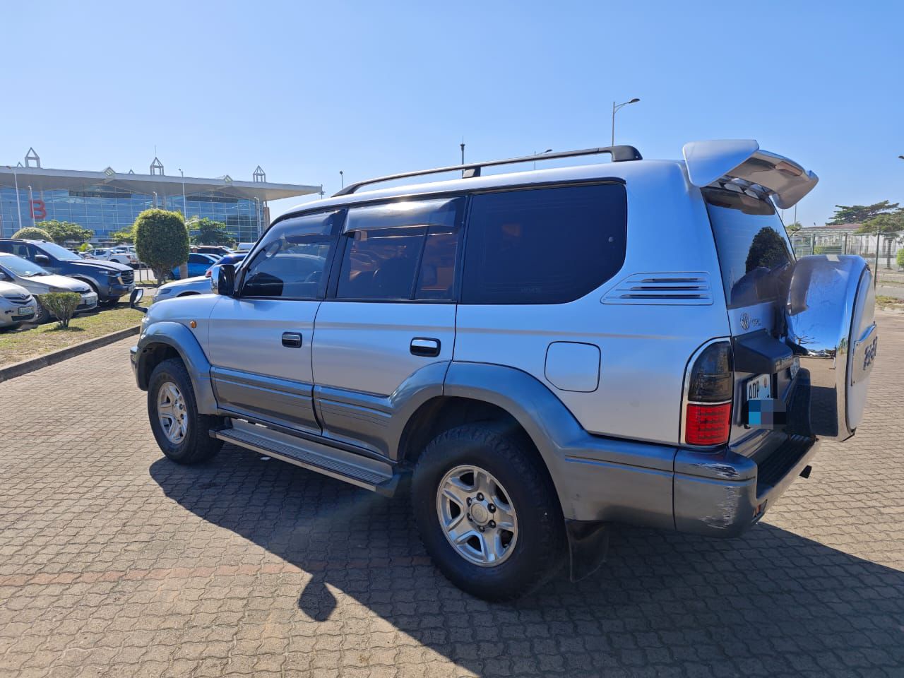 TOYOTA PRADO