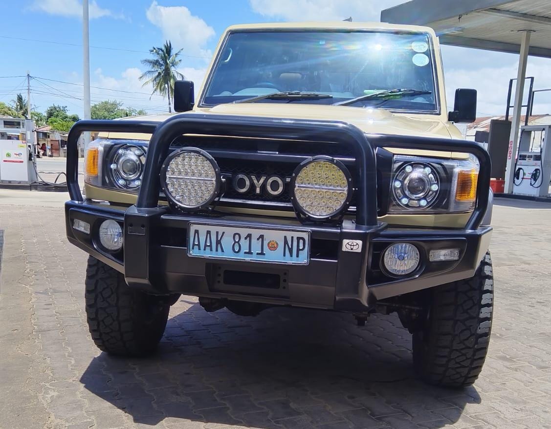 TOYOTA LAND CRUISER HZ