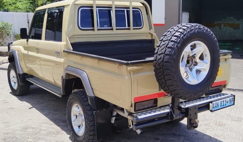 
								TOYOTA LAND CRUISER HZ full									