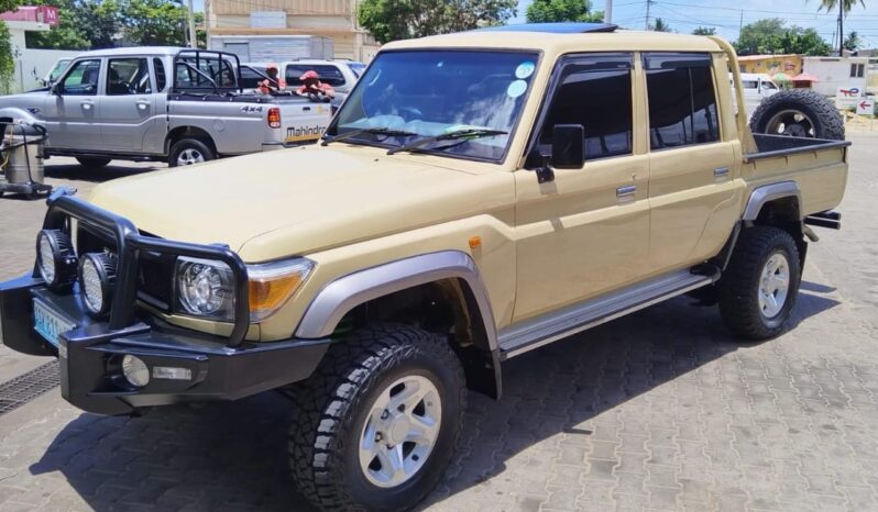 
								TOYOTA LAND CRUISER HZ full									