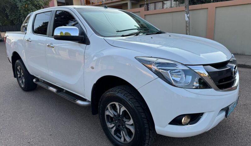 
								MAZDA BT-50 full									