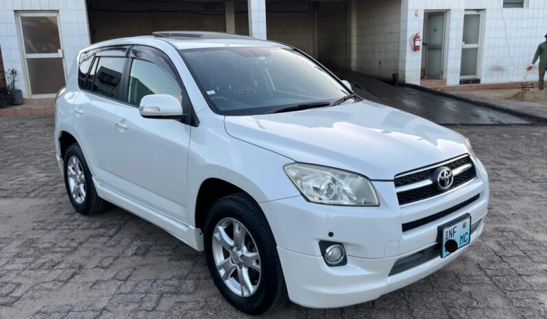 
								Toyota Rav4 full									