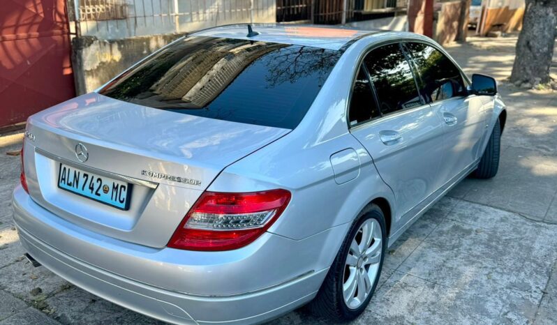 
								MERCEDES-BENZ C200 full									