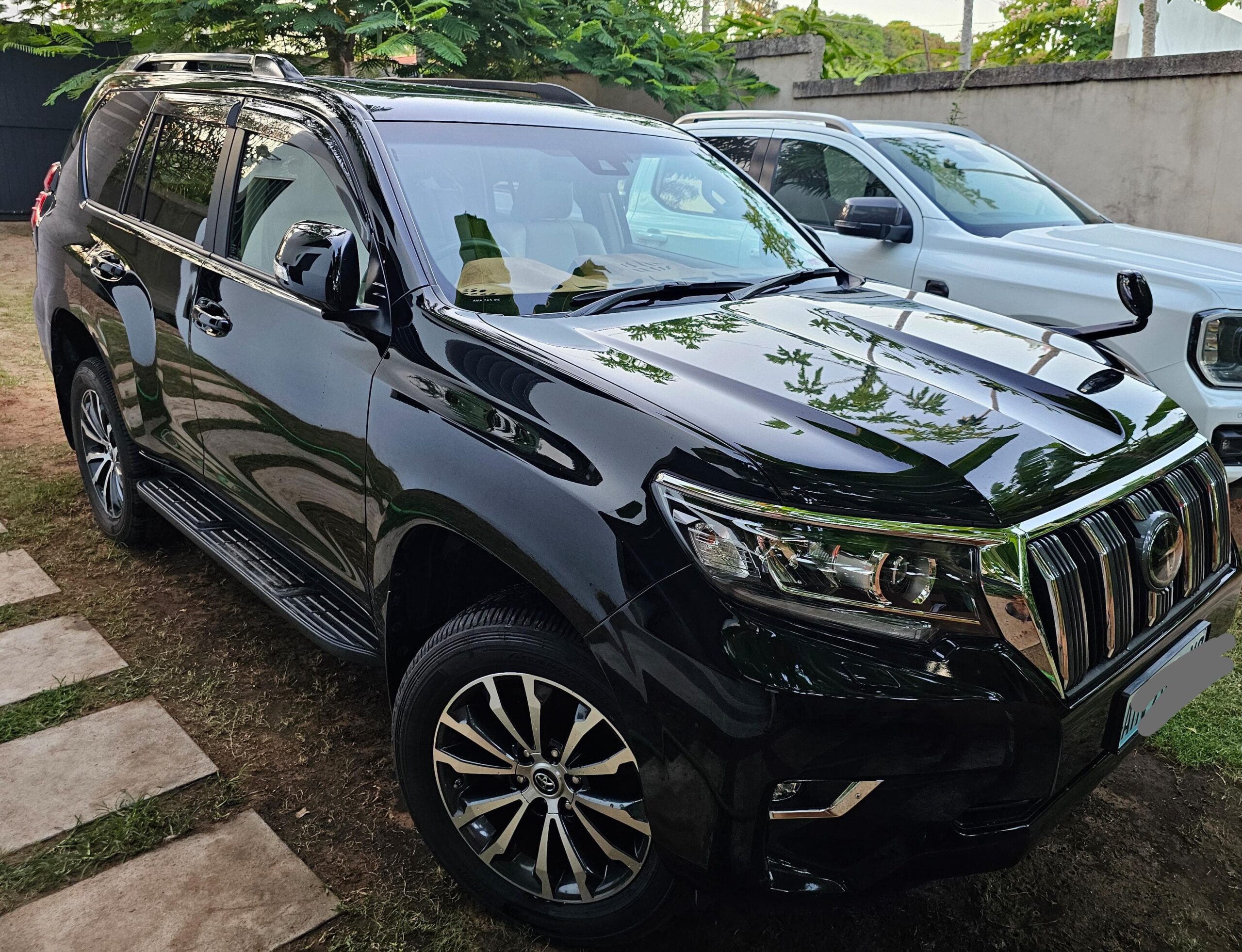 TOYOTA LAND CRUISER PRADO TX