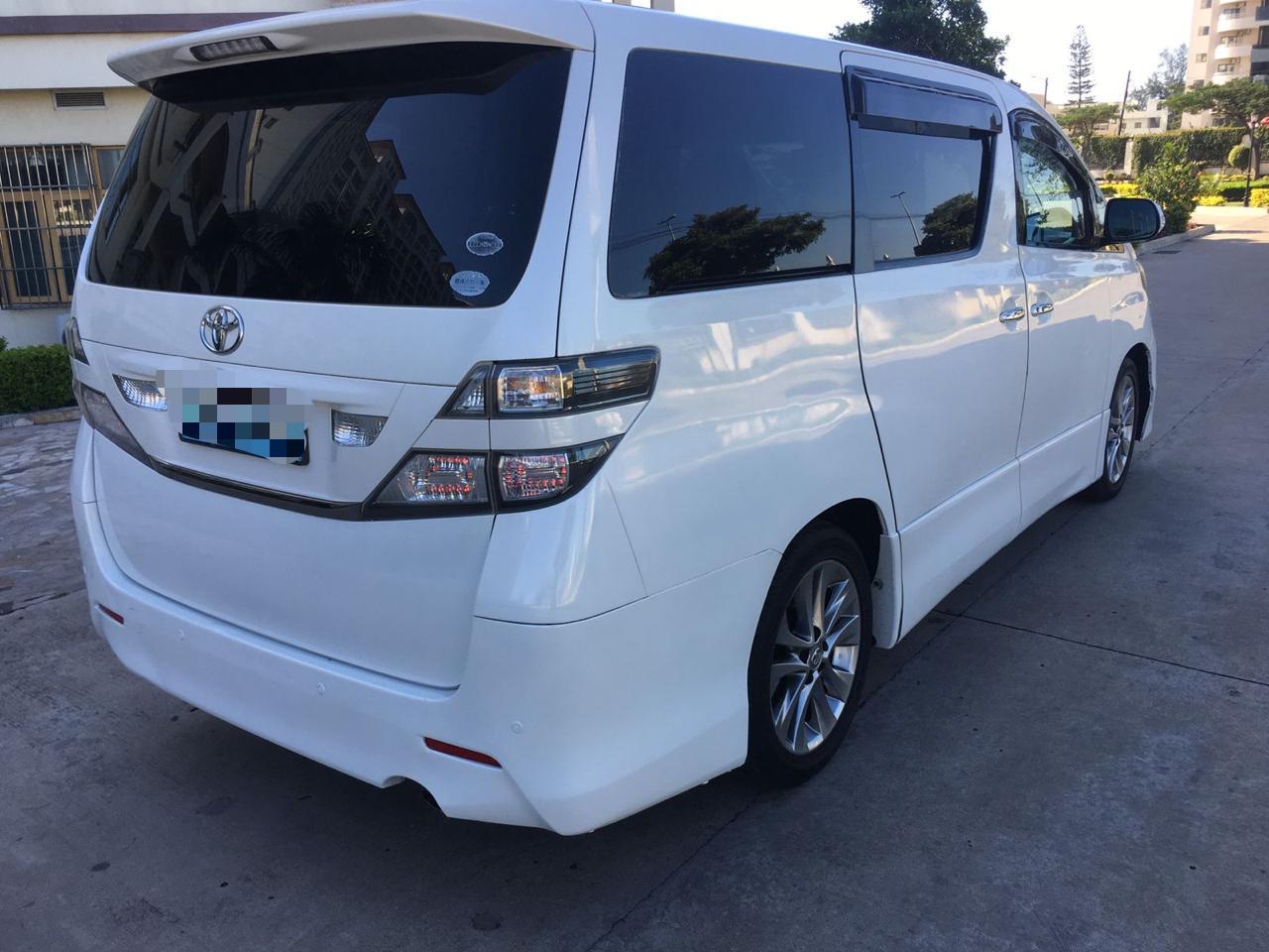 TOYOTA VELLFIRE