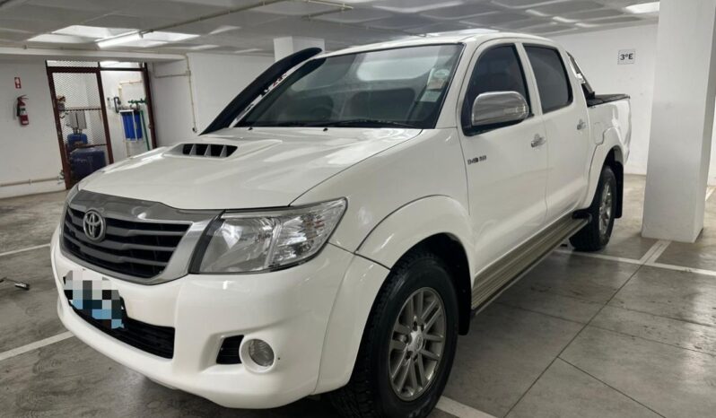 
								TOYOTA HILUX RAIDER full									