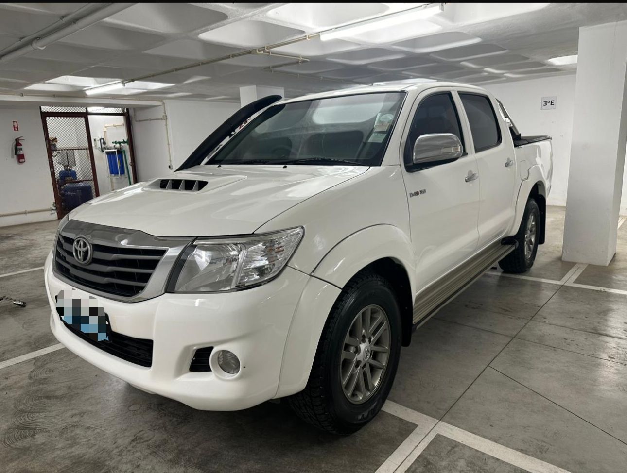 TOYOTA HILUX RAIDER