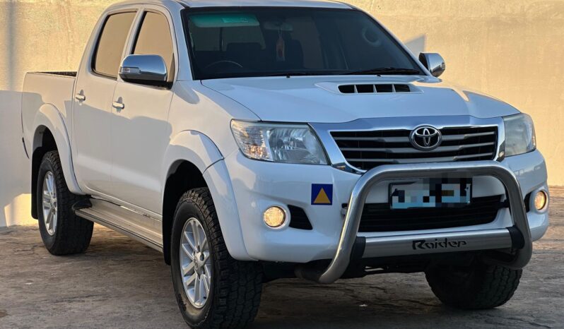 
								*TOYOTA HILUX RAIDER* full									