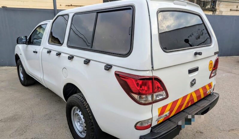 
								MAZDA BT-50 full									