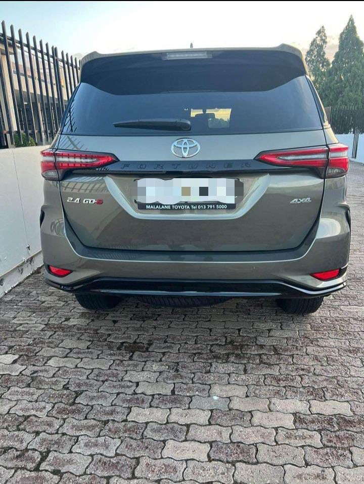 TOYOTA FORTUNER