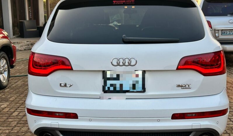 
								AUDI Q7 full									