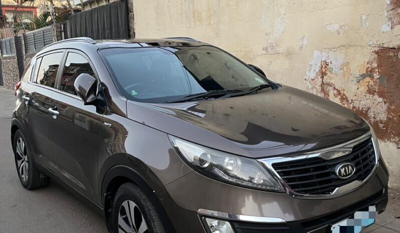 
								KIA SPORTAGE full									