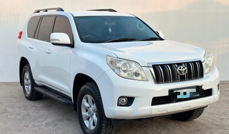 
								TOYOTA LAND CRUISER PRADO full									