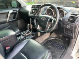 
										TOYOTA LAND CRUISER PRADO full									