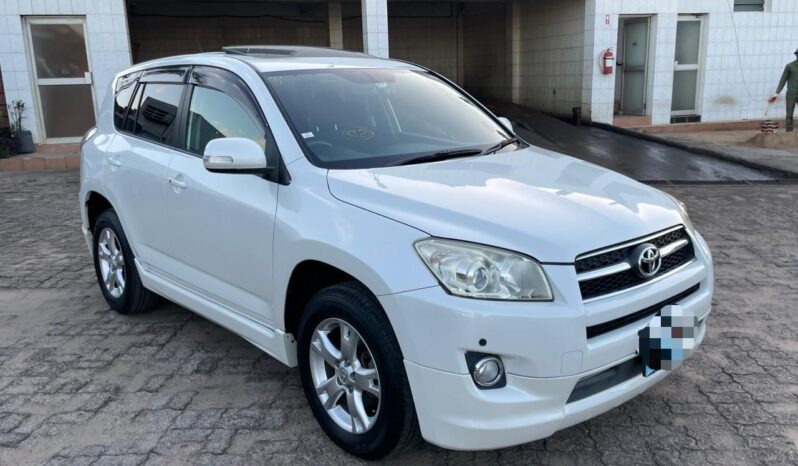 
								TOYOTA RAV4 full									