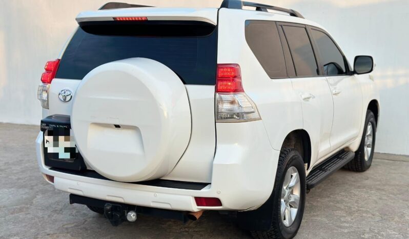 
								TOYOTA LAND CRUISER PRADO full									