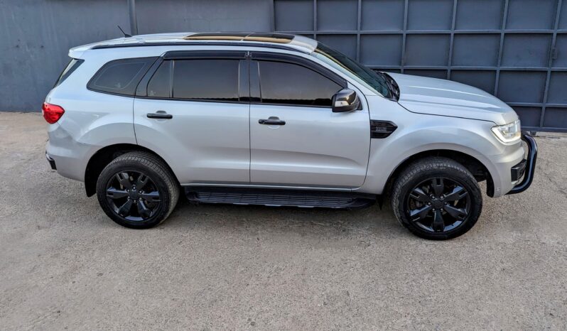 
								FORD EVEREST LIMITED full									