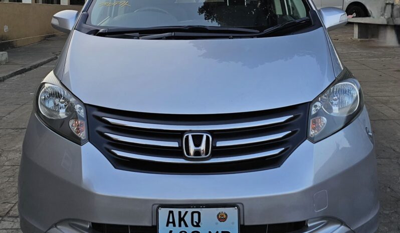 
								HONDA FREED full									