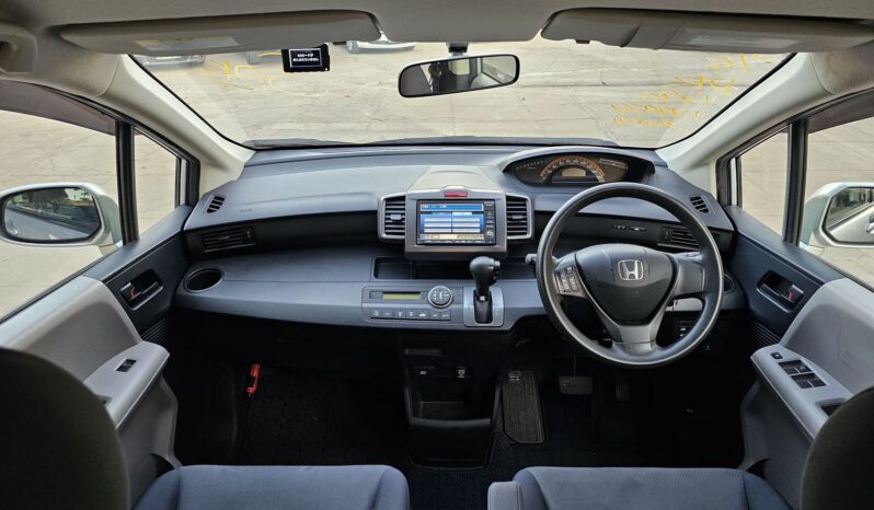
								HONDA FREED full									