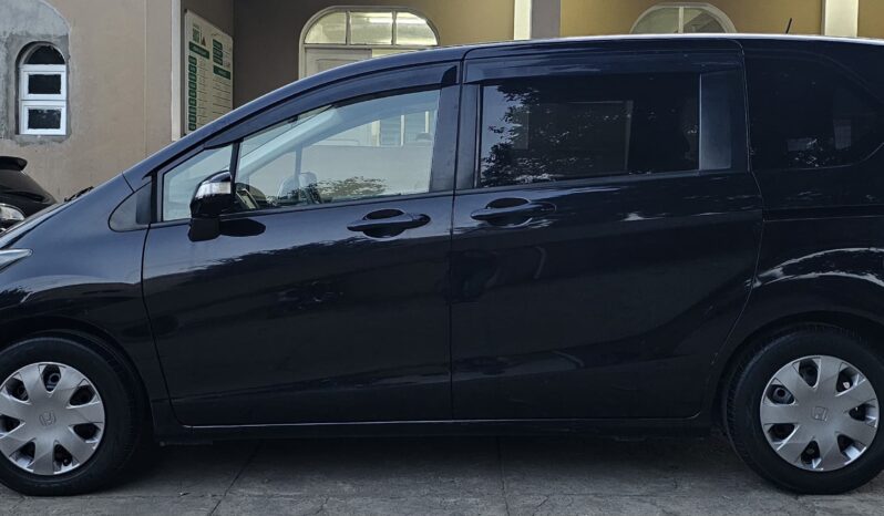 
								HONDA FREED full									