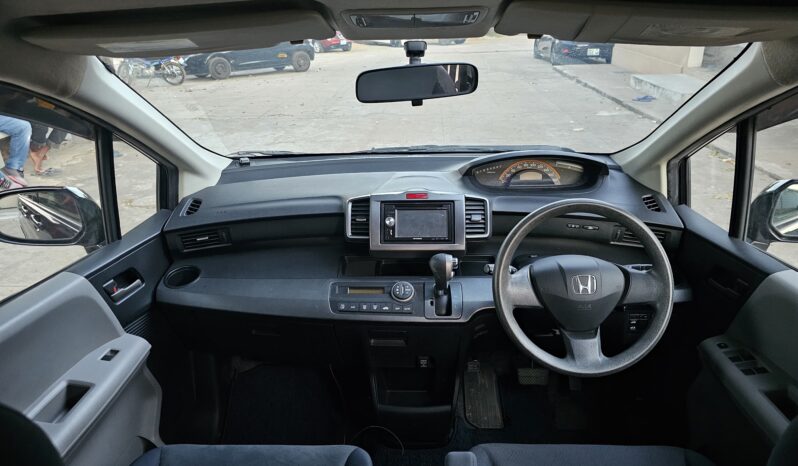 
								HONDA FREED full									