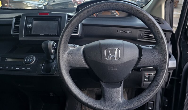 
								HONDA FREED full									