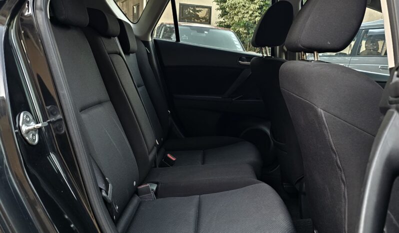 
								MAZDA AXELA full									