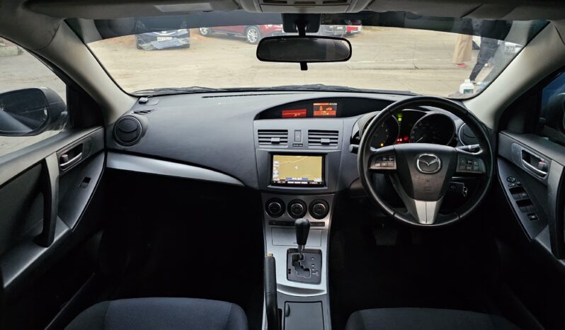 
								MAZDA AXELA full									