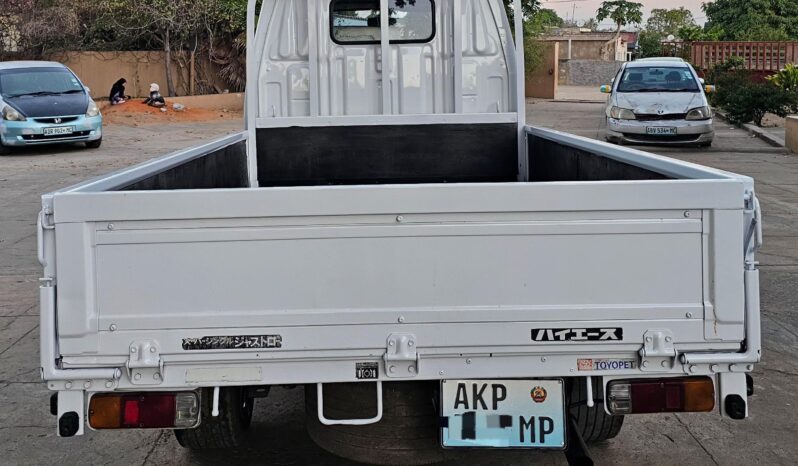 
								TOYOTA HIACE full									