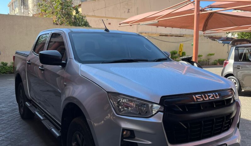 
								ISUZU DMAX full									