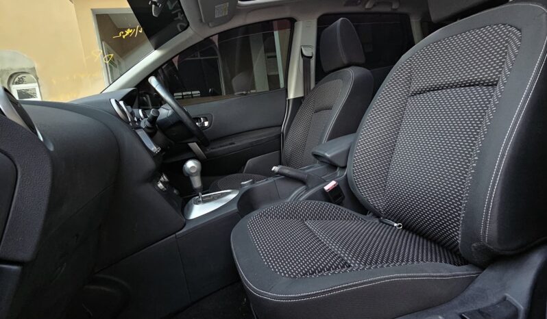 
								Nissan dUALIS full									