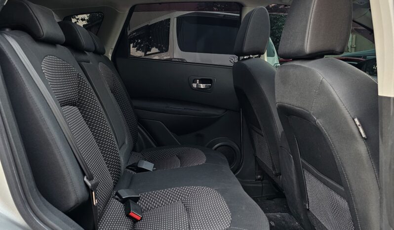 
								Nissan dUALIS full									