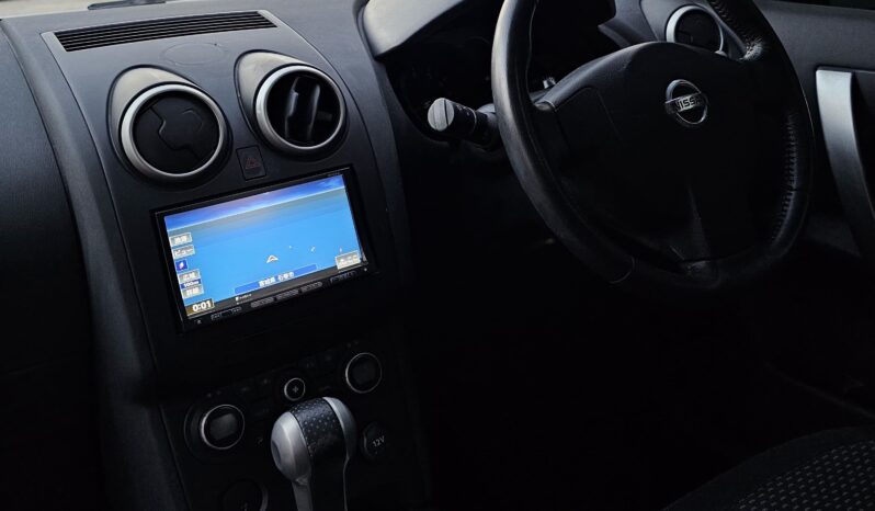 
								Nissan dUALIS full									