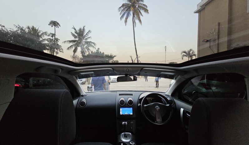 
								Nissan dUALIS full									