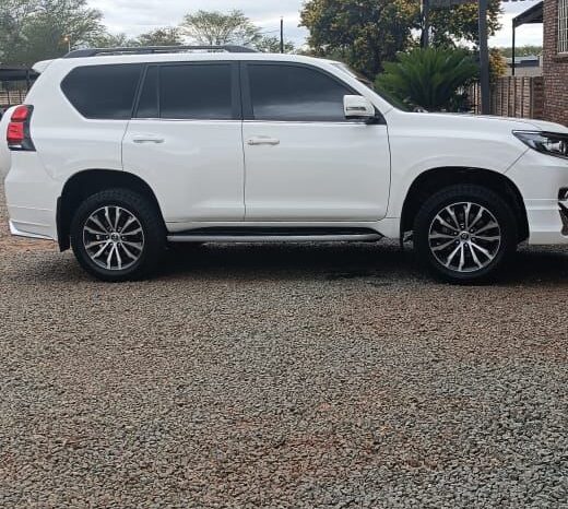 
								TOYOTA PRADO VX-L 2023 full									