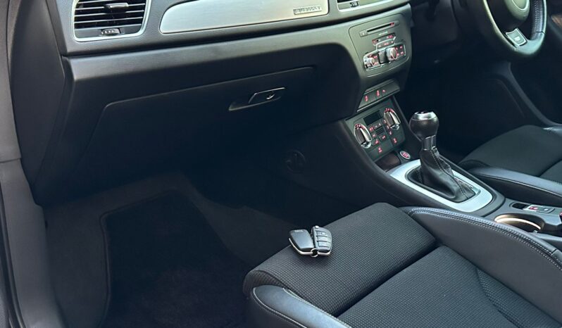 
								AUDI Q3 QUATTRO full									