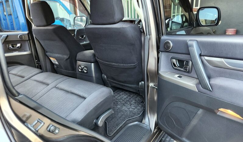 
								MITSUBISHI PAJERO full									