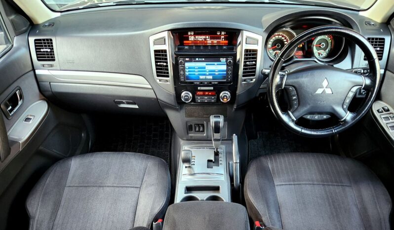 
								MITSUBISHI PAJERO full									