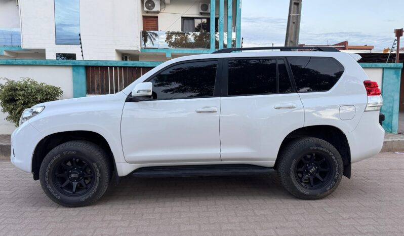 
								TOYOTA PRADO full									