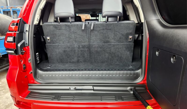 
								TOYOTA LAND CRUISER PRADO full									