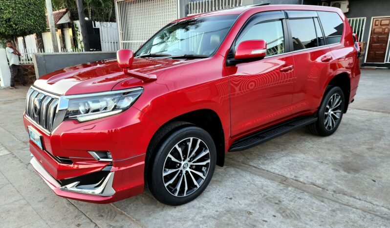 
								TOYOTA LAND CRUISER PRADO full									