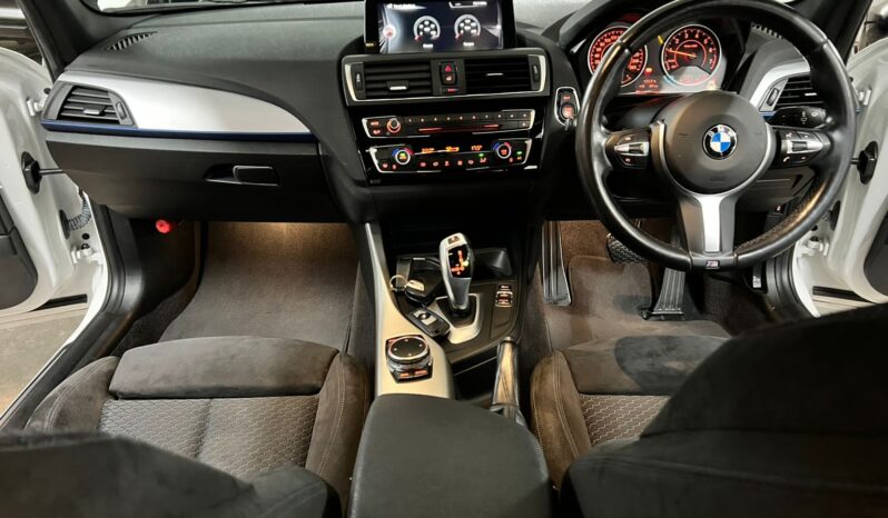 
								BMW 116i Msport full									
