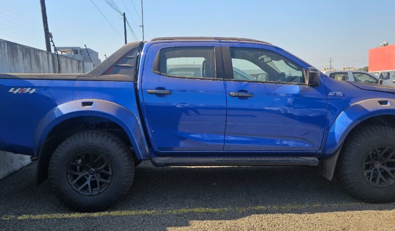 
								ISUZU D-MAX full									